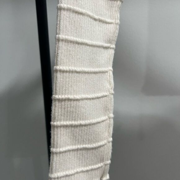 Blue Blush - Picture 3 of 6